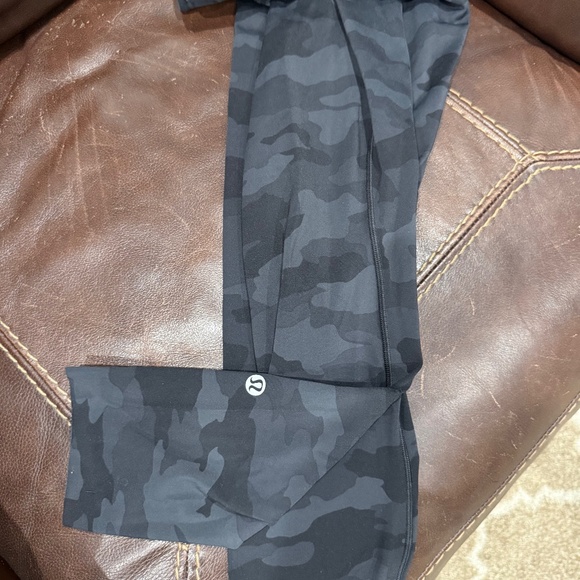 LuluLemon leggings size 2 - Picture 1 of 2